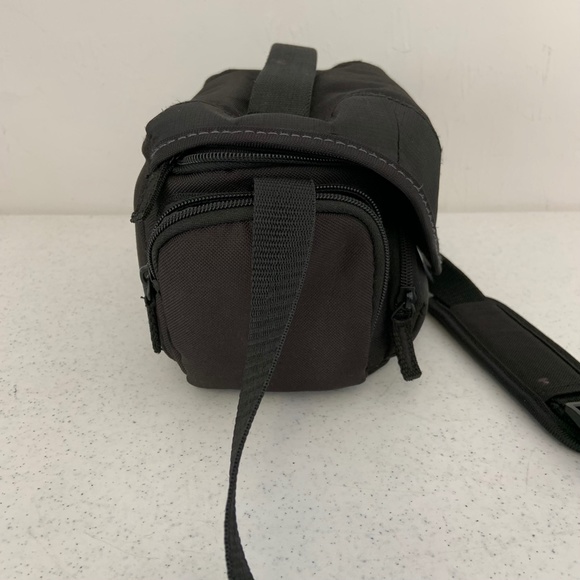 Sony Soft Case Small Camera Travel Carrying Bag in Black - Picture 4 of 15